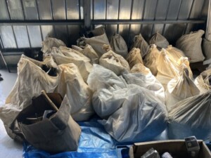 三郷市燃え殻回収