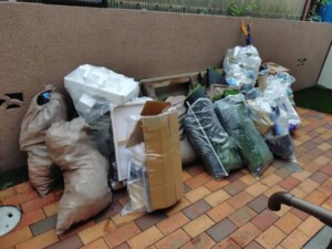 国分寺市人工芝回収