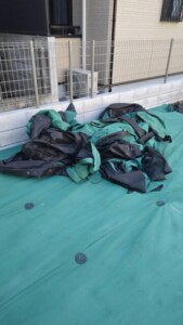 戸田市防草シート回収