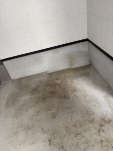 小金井市の住宅新築現場で、追加回収を終えた後のガレージ